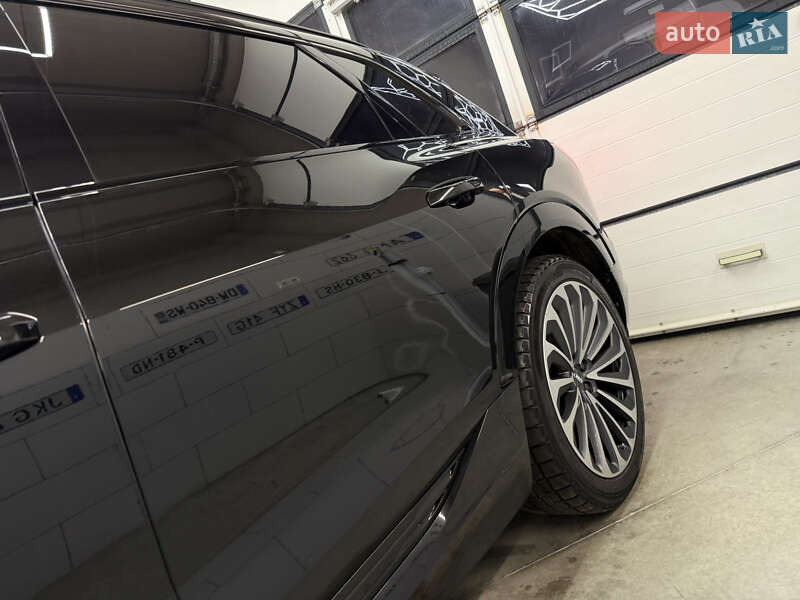 Позашляховик / Кросовер Audi e-tron 2019 в Дрогобичі