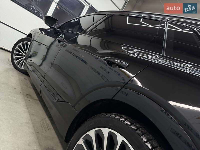 Позашляховик / Кросовер Audi e-tron 2019 в Дрогобичі