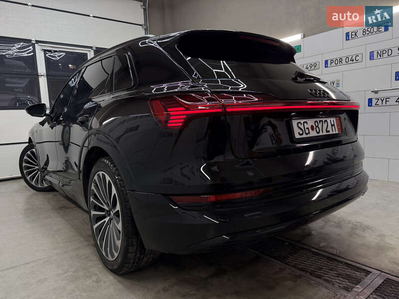 Позашляховик / Кросовер Audi e-tron 2019 в Дрогобичі