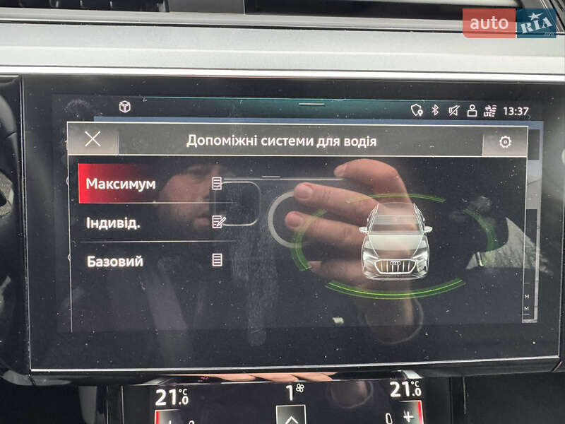 Внедорожник / Кроссовер Audi e-tron 2022 в Хмельницком