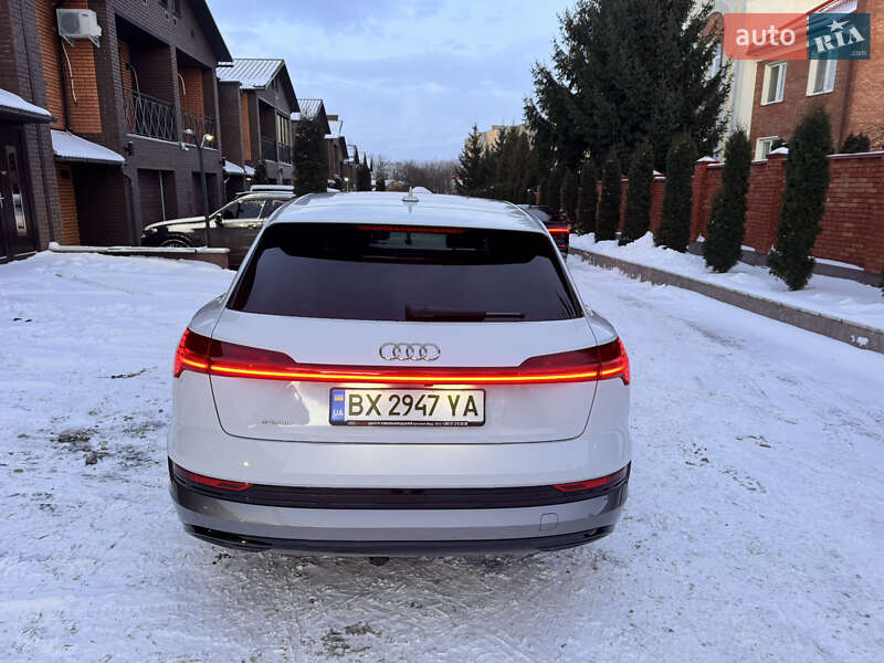 Позашляховик / Кросовер Audi e-tron 2022 в Хмельницькому фото 5 Позашляховик / Кросовер Audi e-tron 2022 в Хмельницькому