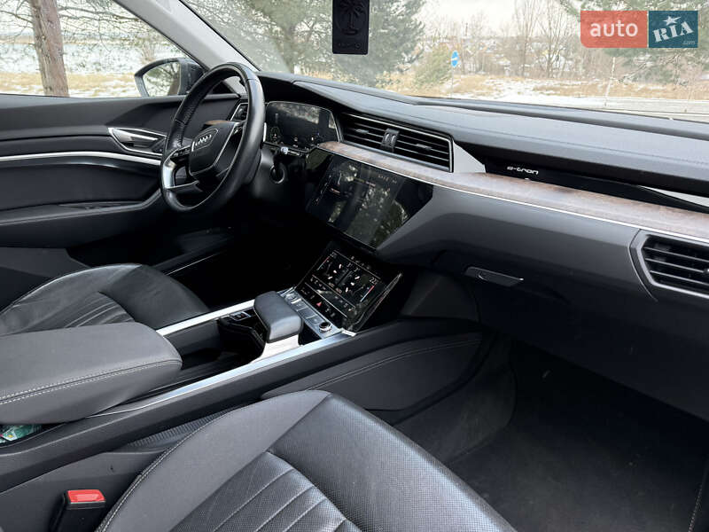 Внедорожник / Кроссовер Audi e-tron 2019 в Дрогобыче