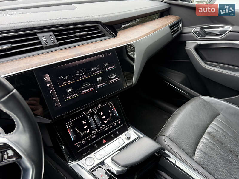 Внедорожник / Кроссовер Audi e-tron 2019 в Дрогобыче