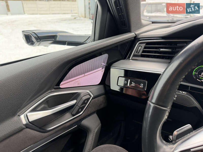 Позашляховик / Кросовер Audi e-tron 2019 в Луцьку