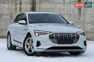 Позашляховик / Кросовер Audi e-tron 2021 в Рівному