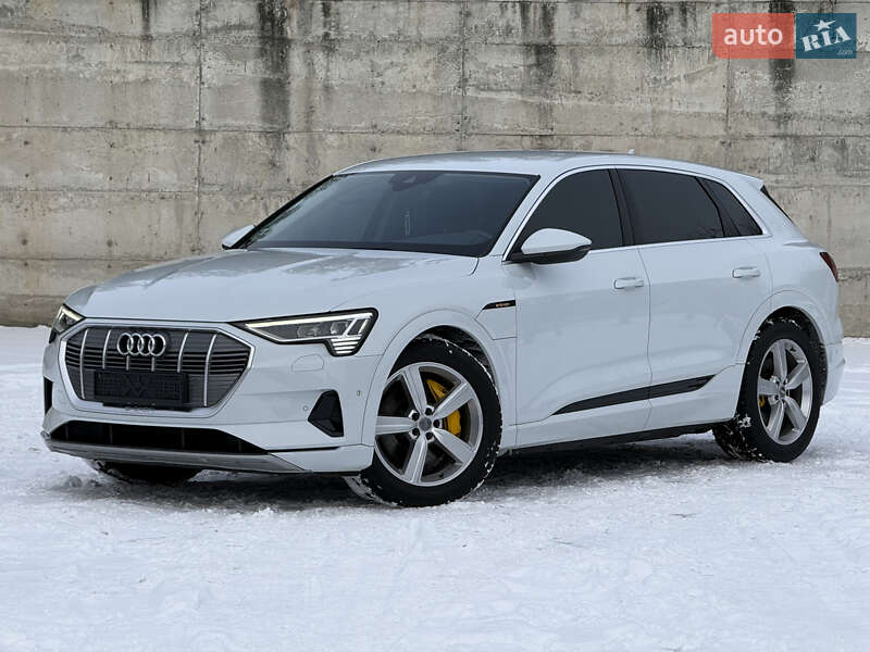Внедорожник / Кроссовер Audi e-tron 2021 в Ровно
