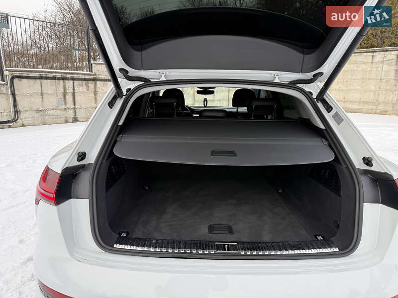 Внедорожник / Кроссовер Audi e-tron 2021 в Ровно