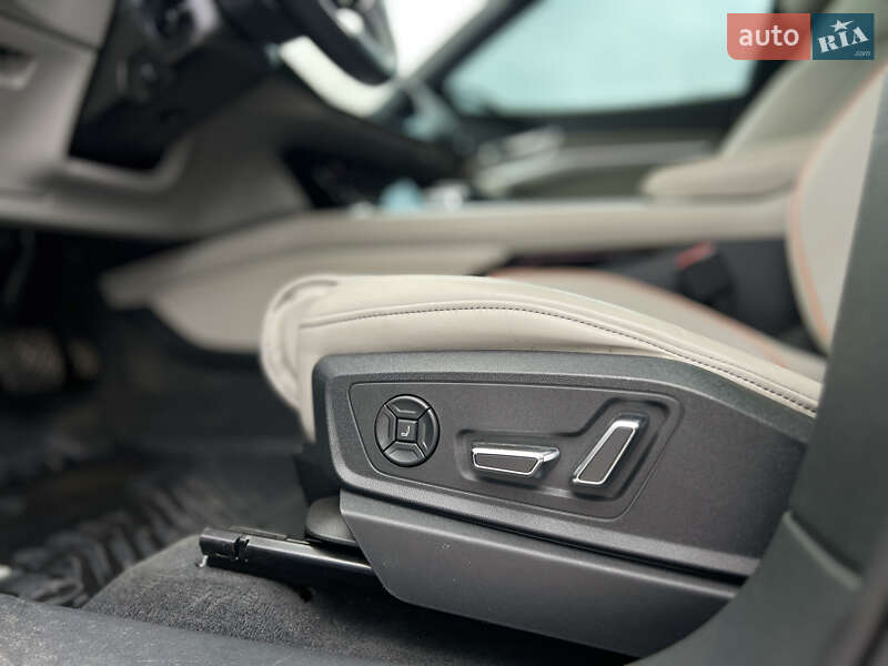 Внедорожник / Кроссовер Audi e-tron 2022 в Киеве