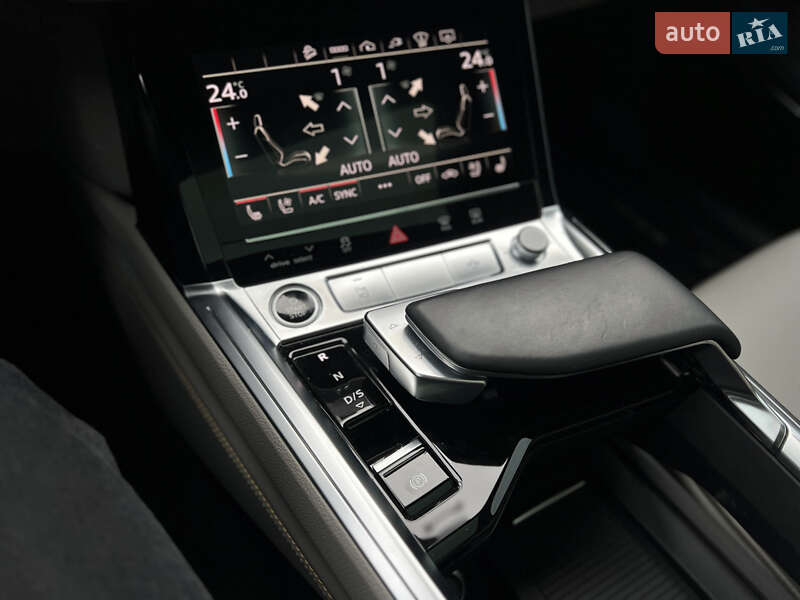 Внедорожник / Кроссовер Audi e-tron 2022 в Киеве