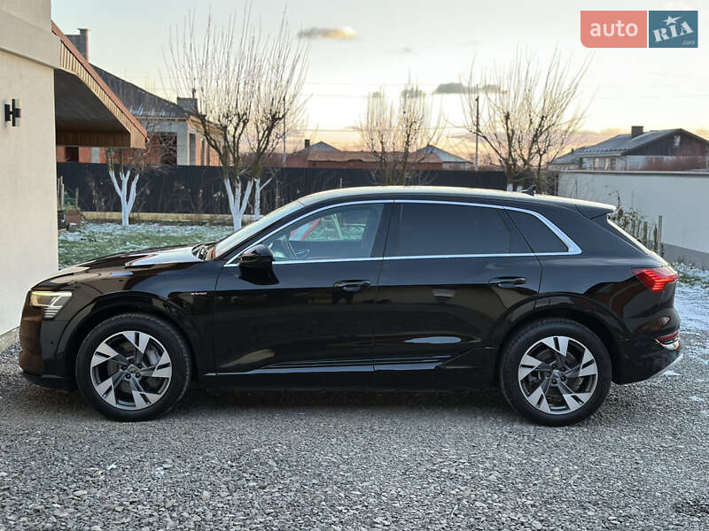 Внедорожник / Кроссовер Audi e-tron 2020 в Ужгороде