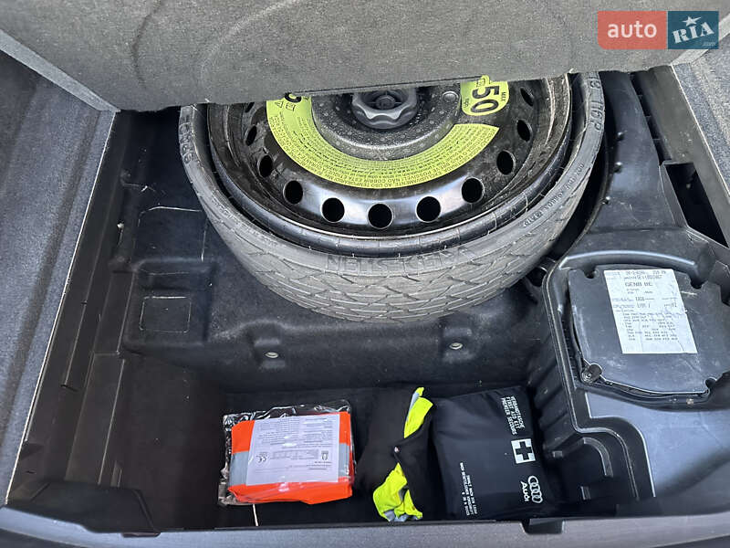 Внедорожник / Кроссовер Audi e-tron 2020 в Ужгороде