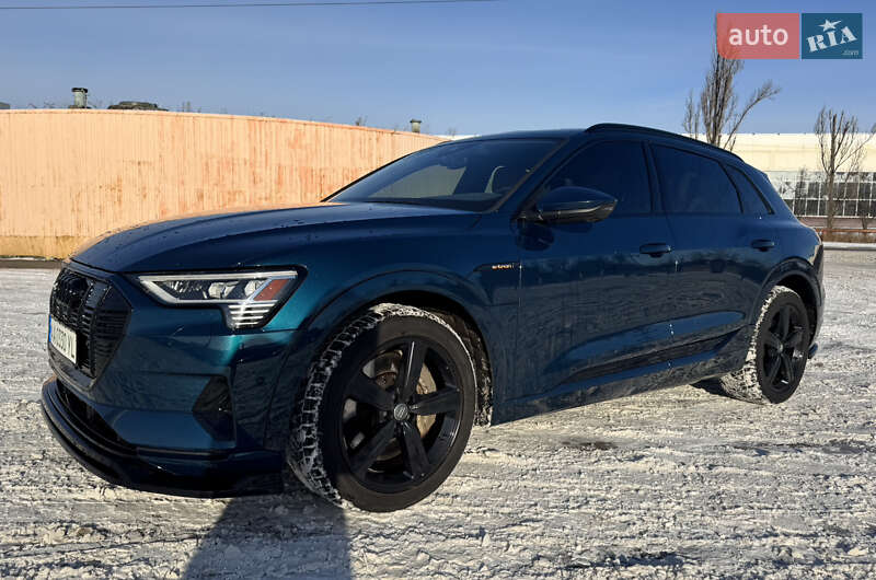 Позашляховик / Кросовер Audi e-tron 2019 в Києві фото 3 Позашляховик / Кросовер Audi e-tron 2019 в Києві