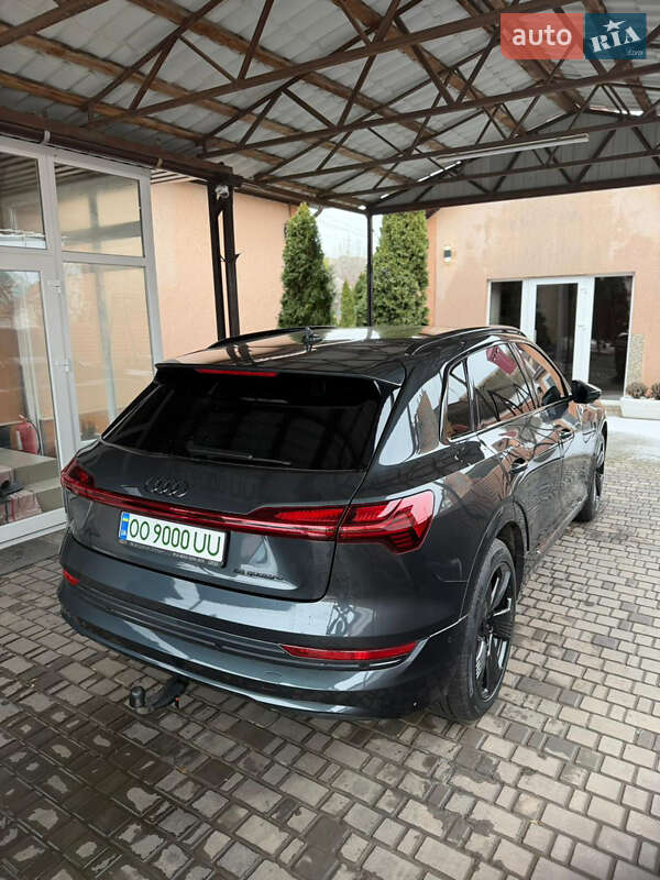 Позашляховик / Кросовер Audi e-tron 2021 в Кривому Розі фото 2 Позашляховик / Кросовер Audi e-tron 2021 в Кривому Розі