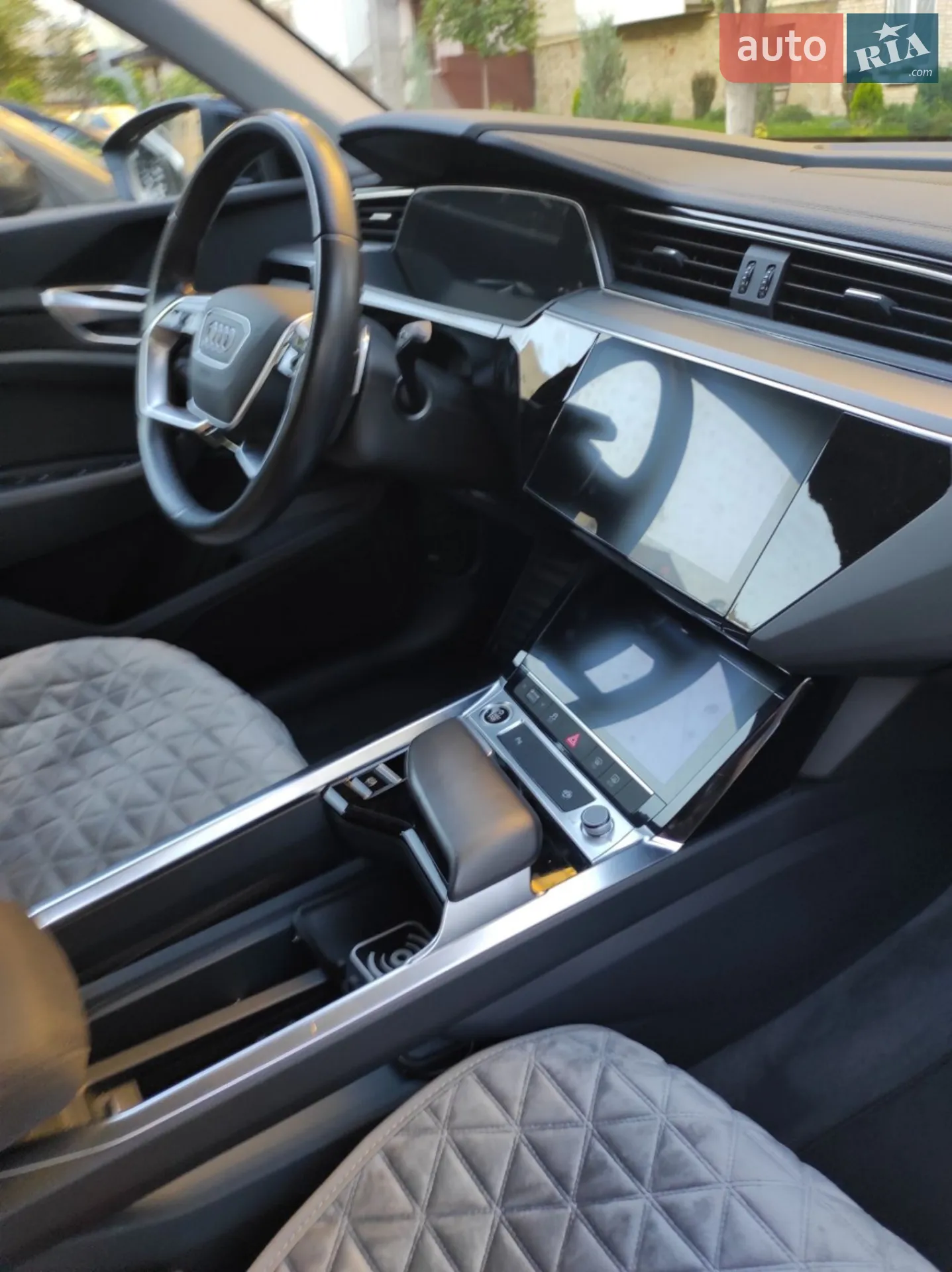 2021 Audi e-tron - мініатюра 9