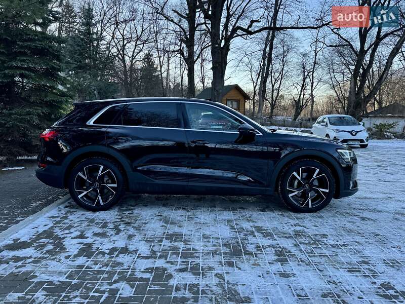Позашляховик / Кросовер Audi e-tron 2020 в Дрогобичі