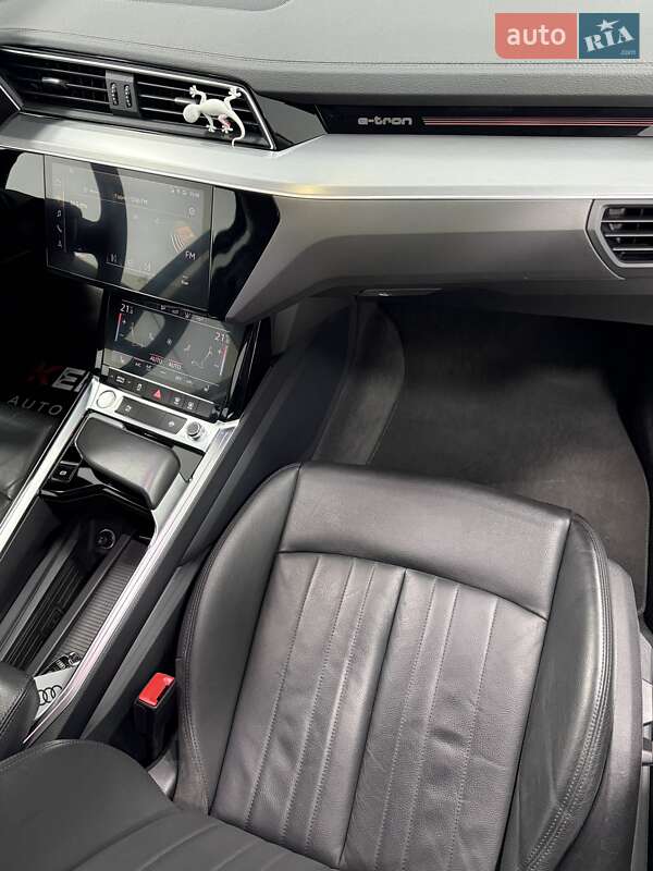 Позашляховик / Кросовер Audi e-tron 2020 в Одесі фото 32 Позашляховик / Кросовер Audi e-tron 2020 в Одесі