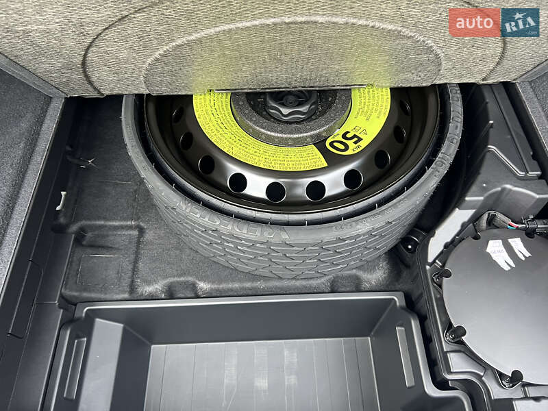 Внедорожник / Кроссовер Audi e-tron 2021 в Тернополе