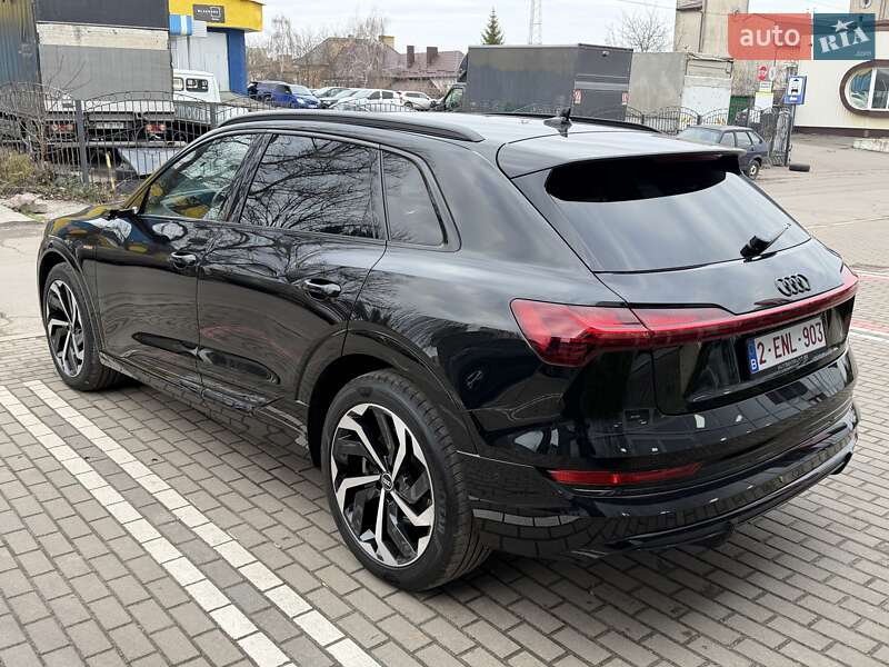 Внедорожник / Кроссовер Audi e-tron 2021 в Ровно
