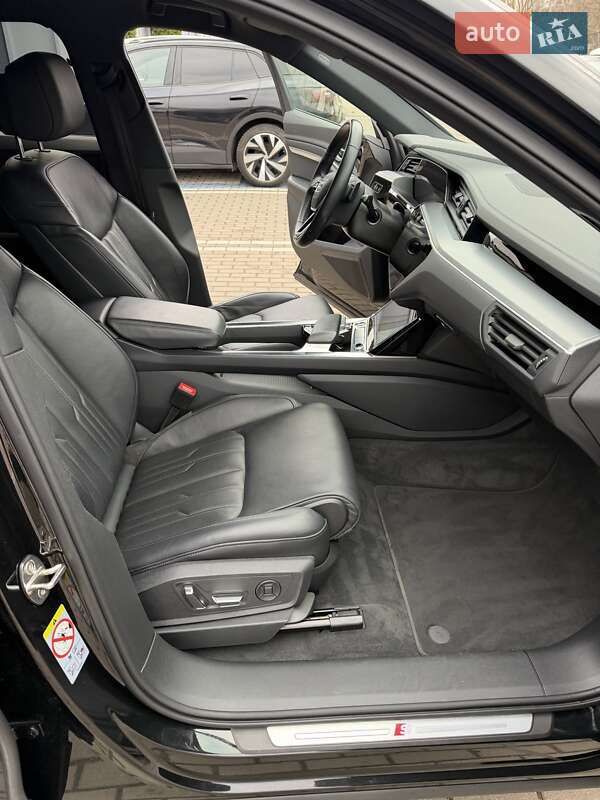 Внедорожник / Кроссовер Audi e-tron 2021 в Ровно