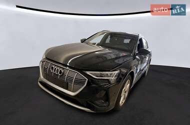 Внедорожник / Кроссовер Audi e-tron 2022 в Киеве