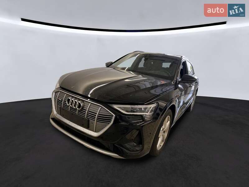 Внедорожник / Кроссовер Audi e-tron 2022 в Киеве фото 8 Внедорожник / Кроссовер Audi e-tron 2022 в Киеве