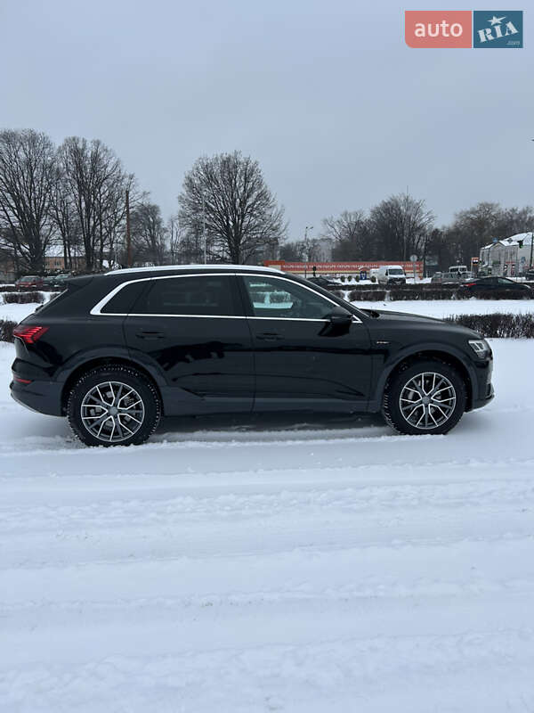 Внедорожник / Кроссовер Audi e-tron 2023 в Житомире