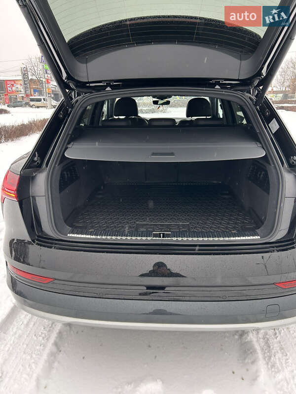 Внедорожник / Кроссовер Audi e-tron 2023 в Житомире