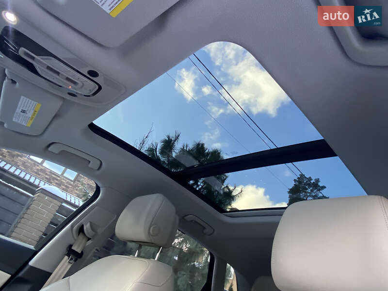 Внедорожник / Кроссовер Audi e-tron 2019 в Киеве фото 12 Внедорожник / Кроссовер Audi e-tron 2019 в Киеве