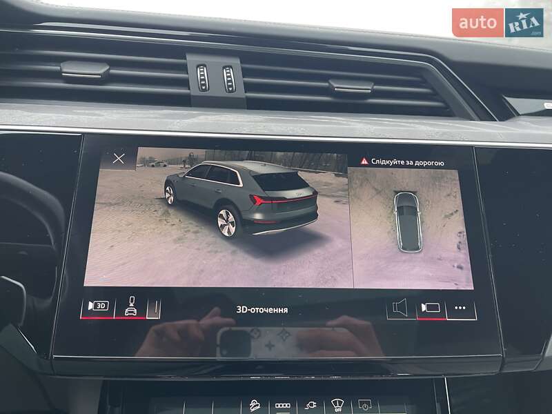Внедорожник / Кроссовер Audi e-tron 2022 в Киеве