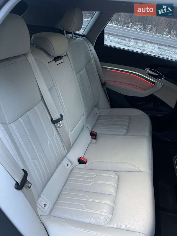 Внедорожник / Кроссовер Audi e-tron 2019 в Ивано-Франковске