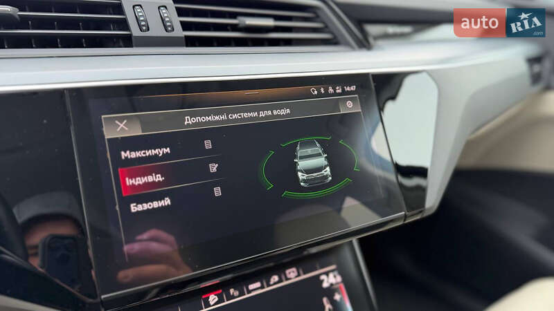 Внедорожник / Кроссовер Audi e-tron 2021 в Виннице фото 35 Внедорожник / Кроссовер Audi e-tron 2021 в Виннице