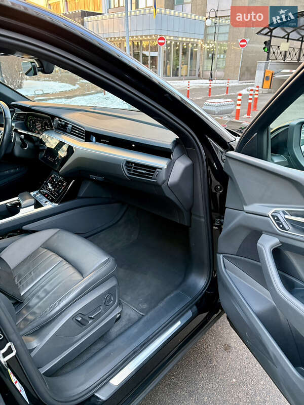 Позашляховик / Кросовер Audi e-tron 2020 в Києві