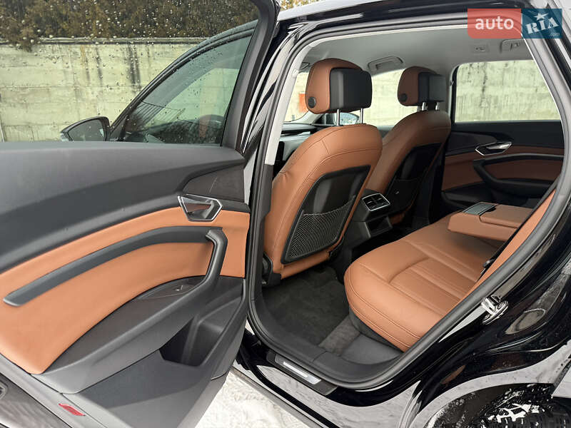 Внедорожник / Кроссовер Audi e-tron 2020 в Ровно