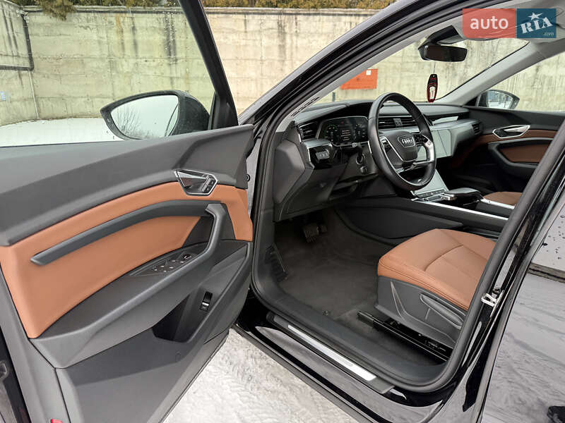 Внедорожник / Кроссовер Audi e-tron 2020 в Ровно