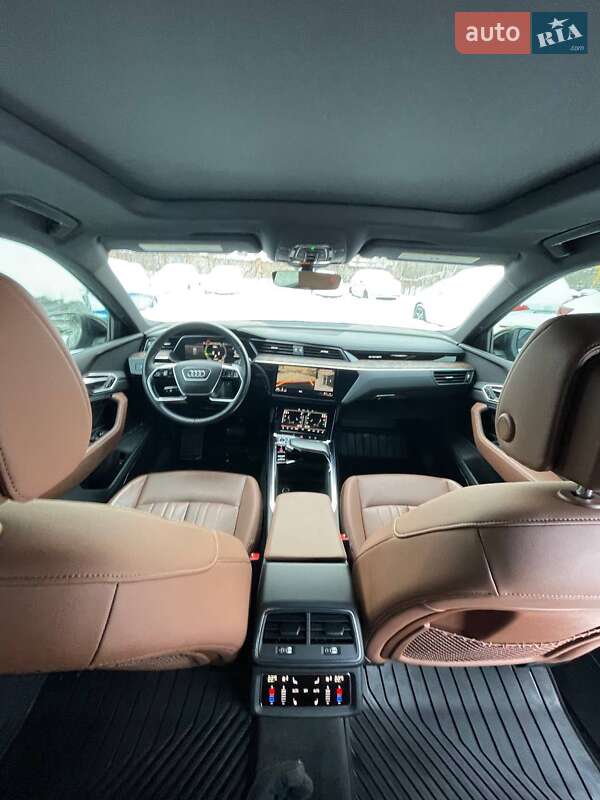Внедорожник / Кроссовер Audi e-tron 2021 в Львове