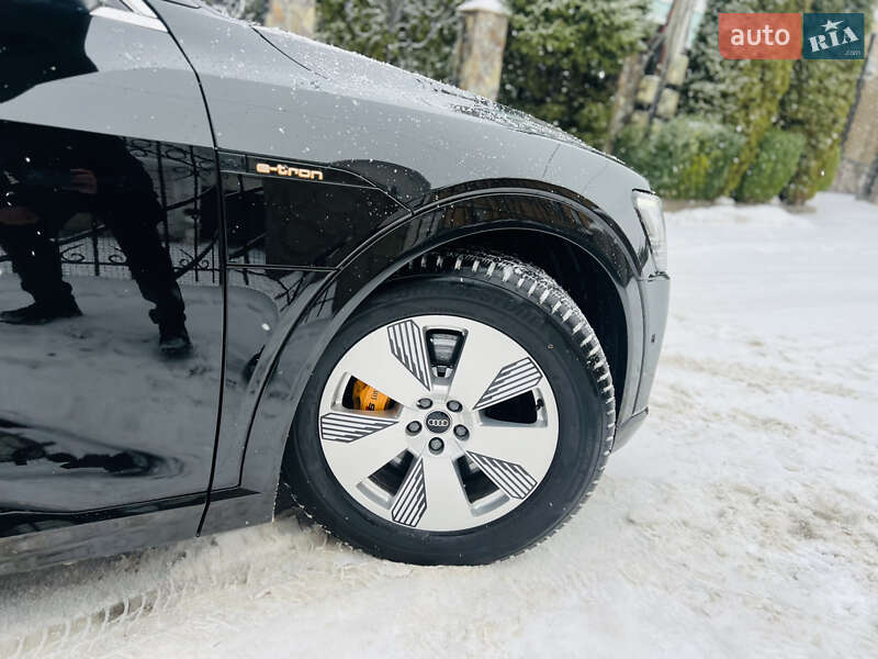 Внедорожник / Кроссовер Audi e-tron 2022 в Хмельницком