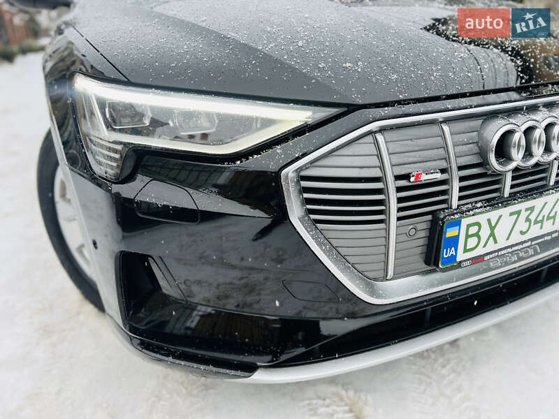 Внедорожник / Кроссовер Audi e-tron 2022 в Хмельницком