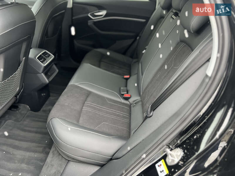 Внедорожник / Кроссовер Audi e-tron 2022 в Хмельницком