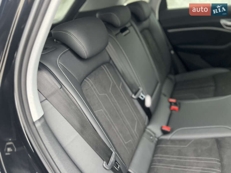Внедорожник / Кроссовер Audi e-tron 2022 в Хмельницком