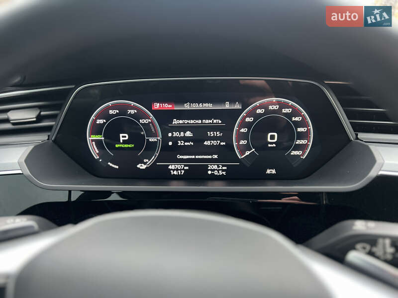 Внедорожник / Кроссовер Audi e-tron 2022 в Хмельницком