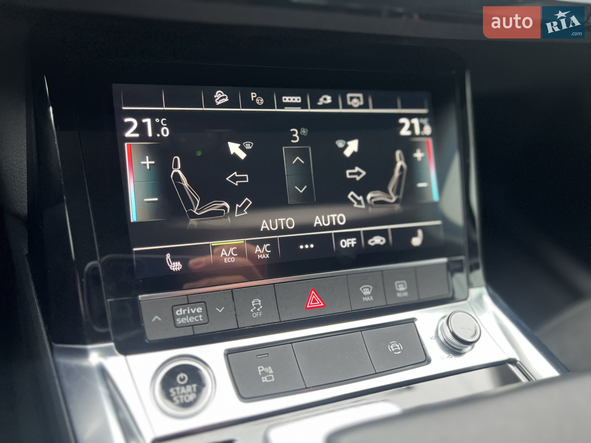 2022 Audi e-tron - мініатюра 116