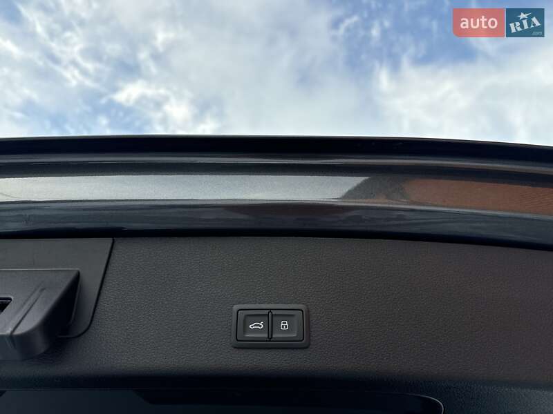 Внедорожник / Кроссовер Audi e-tron 2020 в Киеве