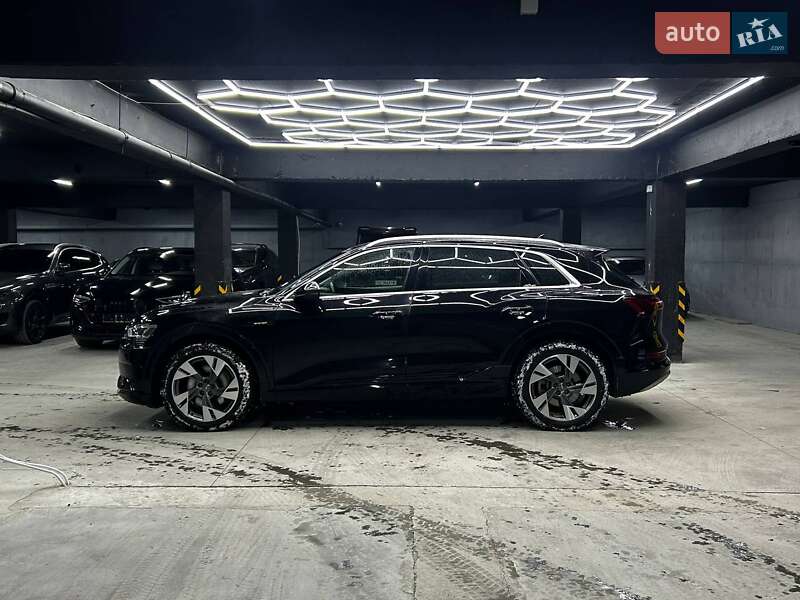 Внедорожник / Кроссовер Audi e-tron 2019 в Черновцах