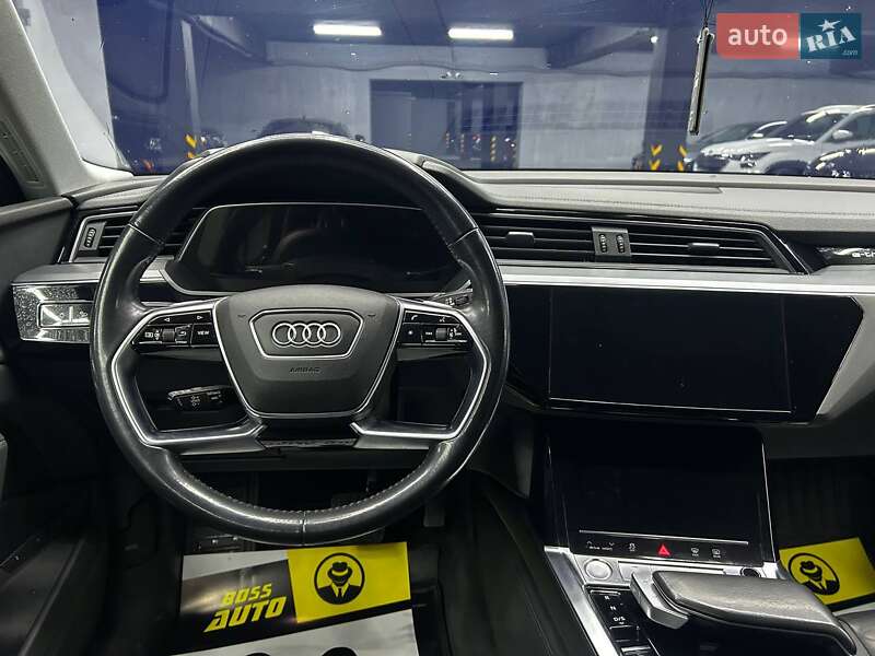 Внедорожник / Кроссовер Audi e-tron 2019 в Черновцах
