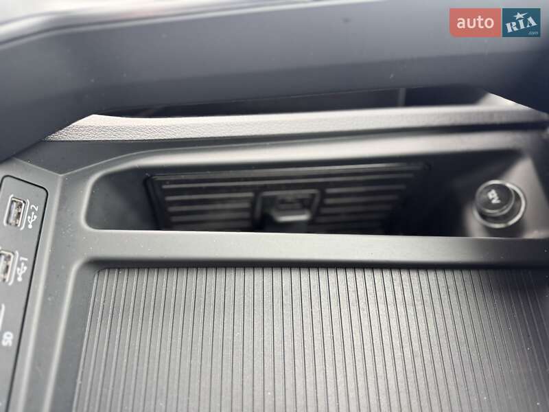 Внедорожник / Кроссовер Audi e-tron 2020 в Мукачево