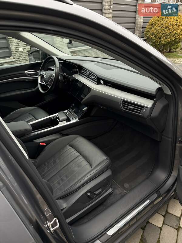 Внедорожник / Кроссовер Audi e-tron 2020 в Черкассах