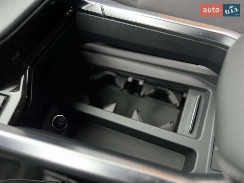Позашляховик / Кросовер Audi e-tron 2022 в Хмельницькому