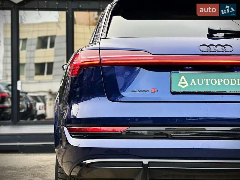 Внедорожник / Кроссовер Audi e-tron 2021 в Киеве