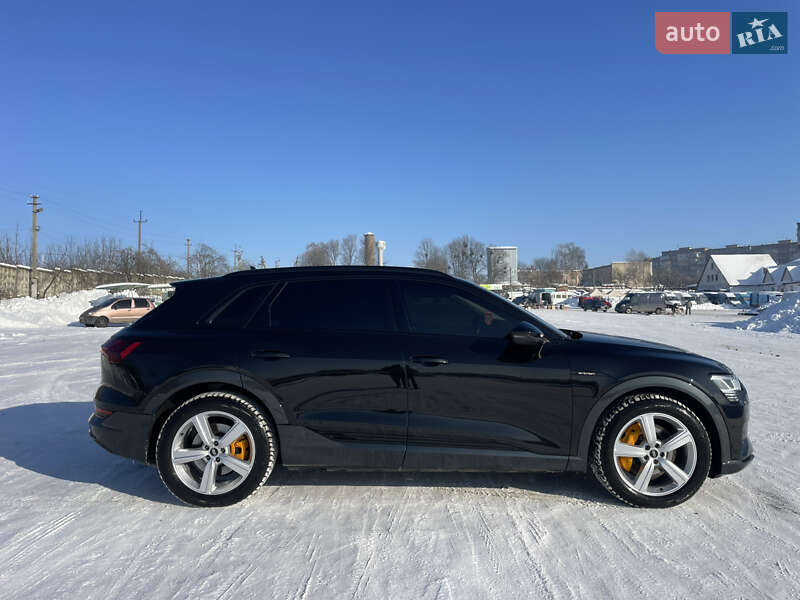 Внедорожник / Кроссовер Audi e-tron 2021 в Ровно