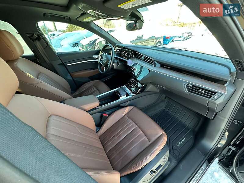 Внедорожник / Кроссовер Audi e-tron 2022 в Львове фото 29 Внедорожник / Кроссовер Audi e-tron 2022 в Львове